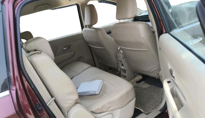 2023 Maruti Ertiga ZXI (O) CNG, CNG, Manual, 38,160 km, interior