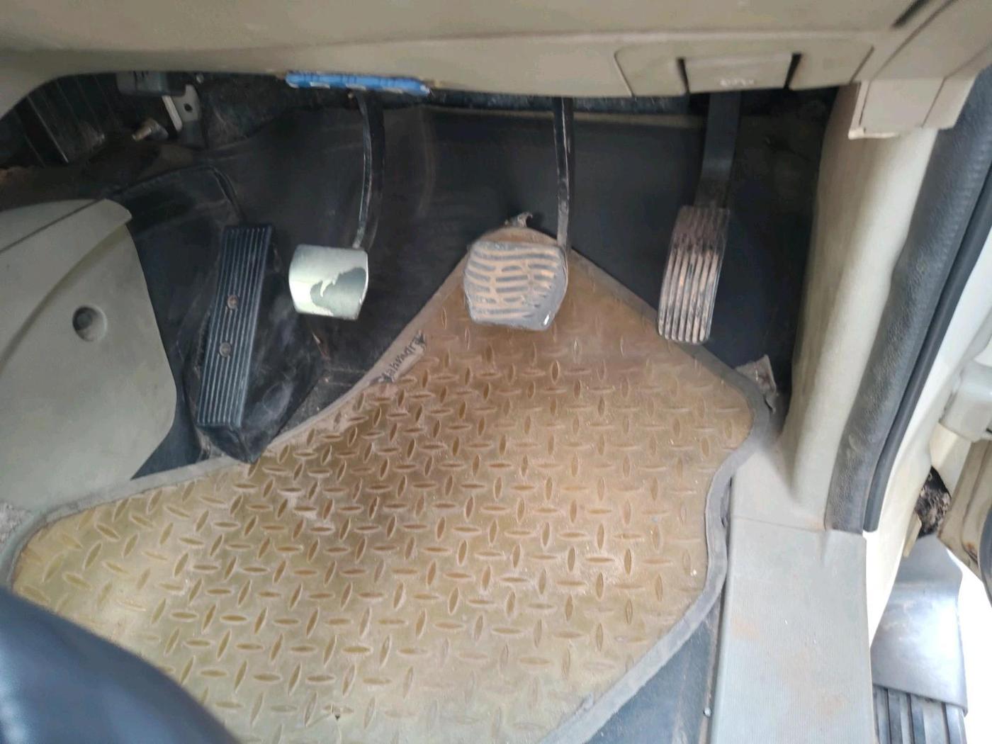 2012 Mahindra Quanto C6, Diesel, Manual, 1,07,241 km, interior