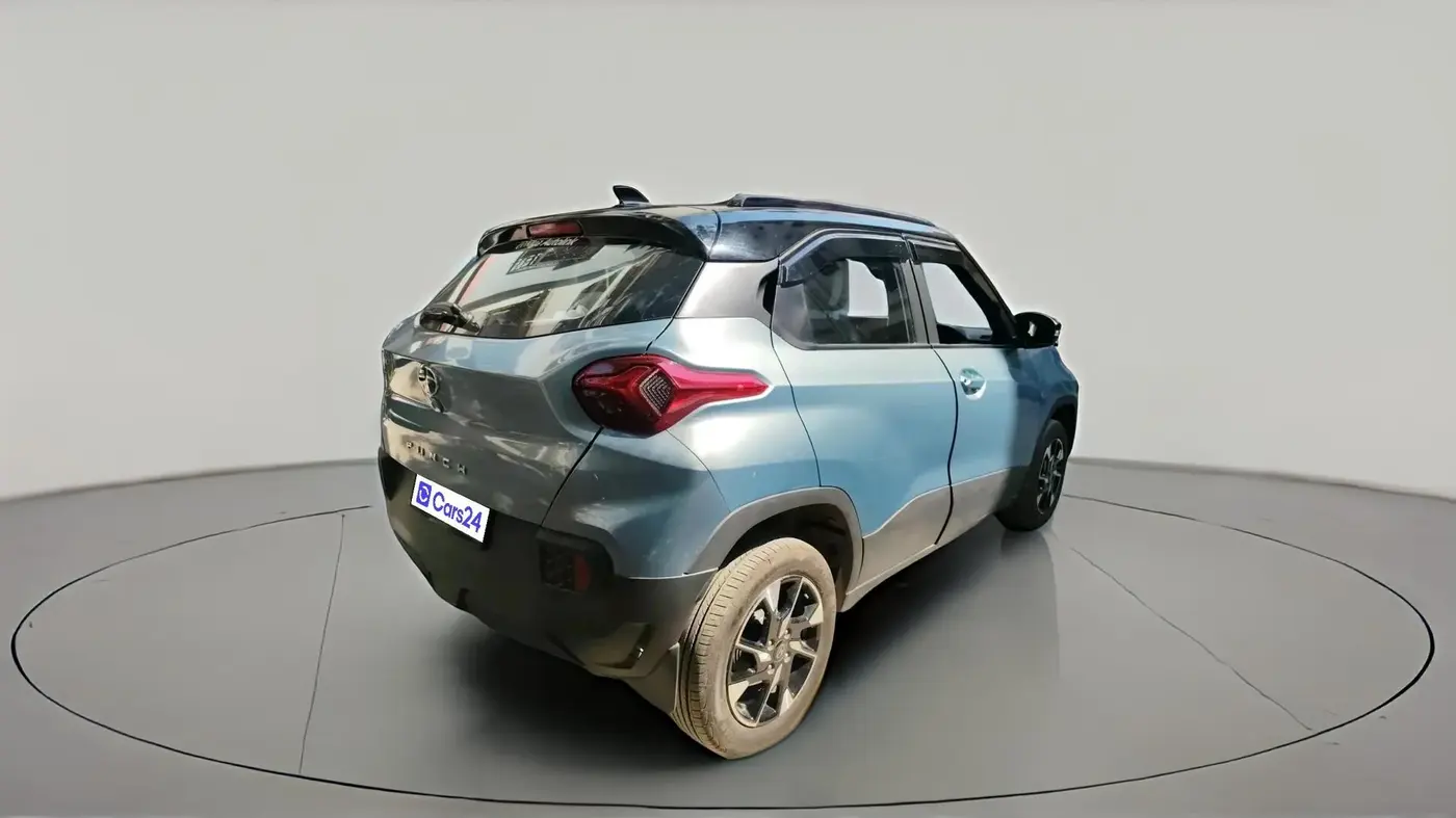 2025 Tata PUNCH Creative Plus AMT, Petrol, Automatic, 2,810 km, exterior