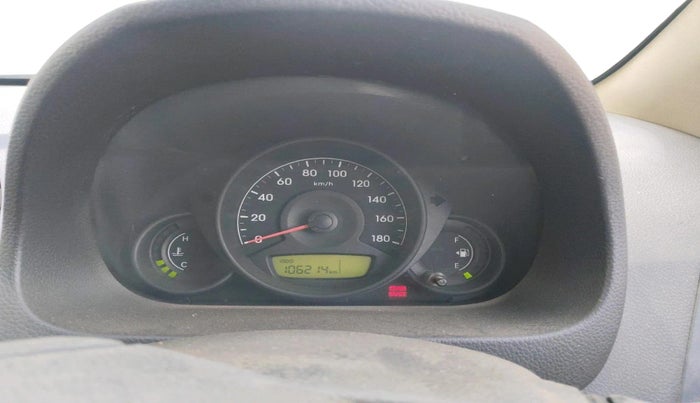 2014 Hyundai Eon ERA +, CNG, Manual, 1,06,214 km, interior