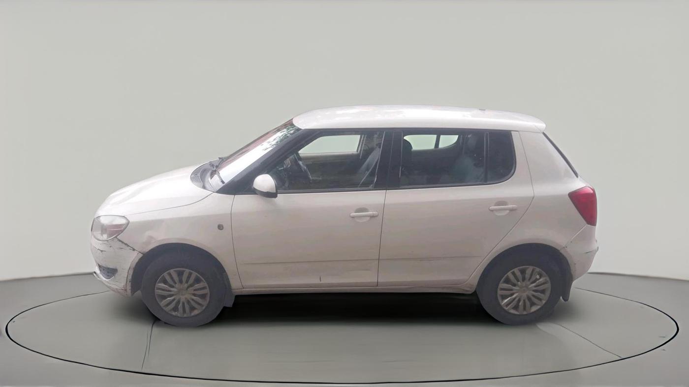 2012 Skoda Fabia AMBITION PLUS 1.2 TDI CR, Diesel, Manual, 1,61,595 km, exterior