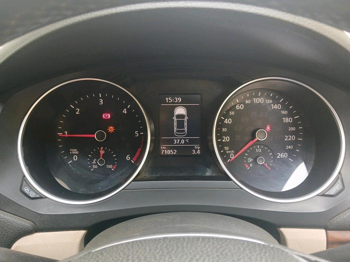 2015 Volkswagen Jetta COMFORTLINE TDI, Diesel, Manual, 71,052 km, interior