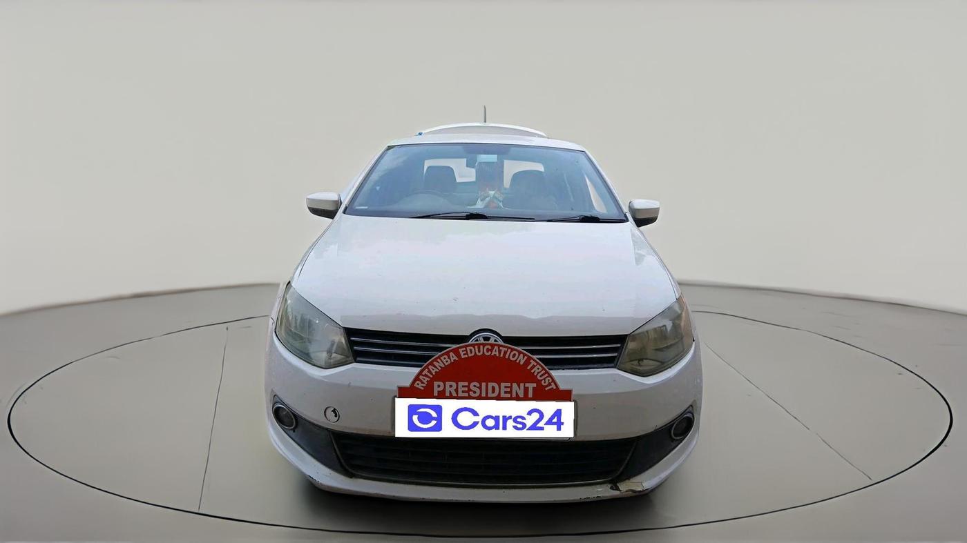 2014 Volkswagen Vento HIGHLINE DIESEL 1.6, Diesel, Manual, 74,525 km, exterior