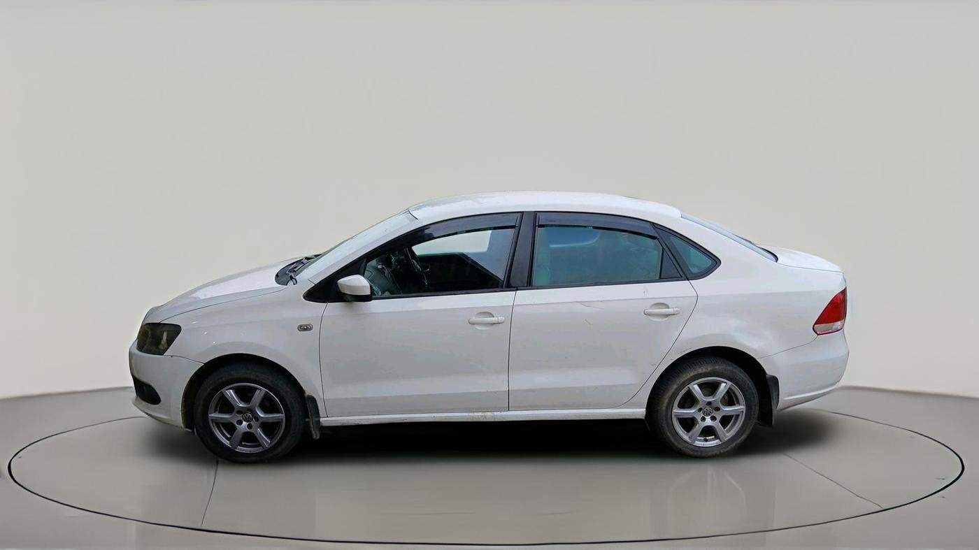 2014 Volkswagen Vento HIGHLINE DIESEL 1.6, Diesel, Manual, 74,525 km, exterior