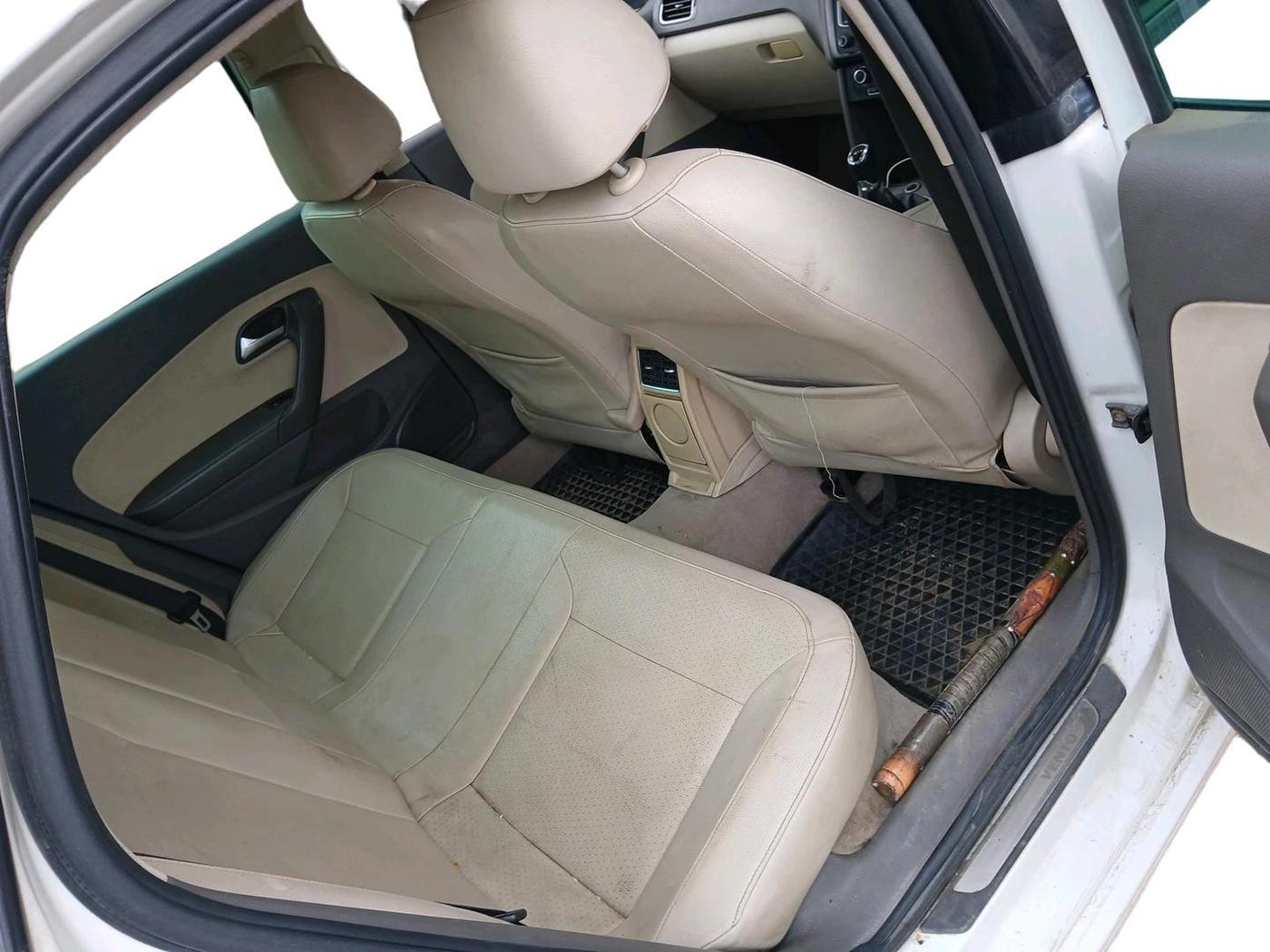 2014 Volkswagen Vento HIGHLINE DIESEL 1.6, Diesel, Manual, 74,525 km, interior