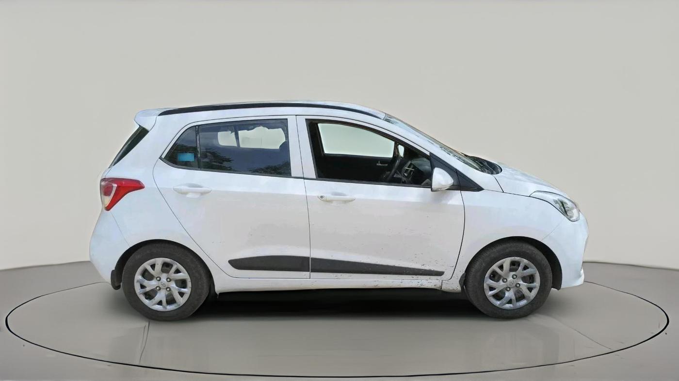 2018 Hyundai Grand i10 SPORTZ 1.2 KAPPA VTVT, Petrol, Manual, 1,59,632 km, exterior