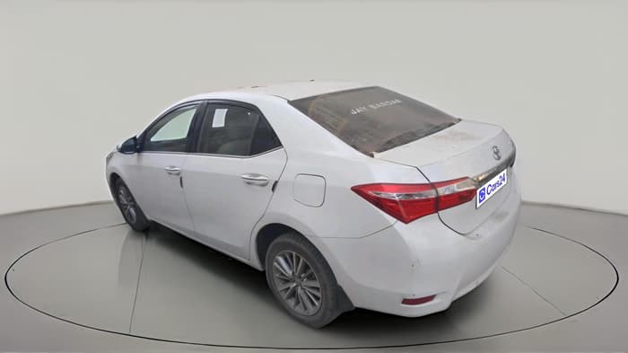 2015 Toyota Corolla Altis GL DIESEL, Diesel, Manual, 1,29,372 km, exterior