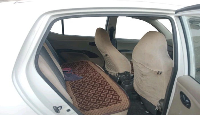 2014 Hyundai i10 MAGNA 1.1, CNG, Manual, 1,20,127 km, interior