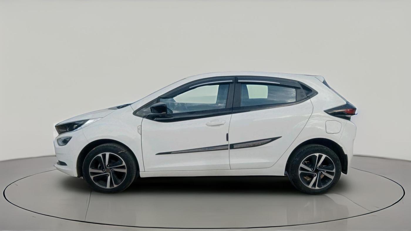 2023 Tata ALTROZ XZ PETROL, Petrol, Manual, 19,605 km, exterior