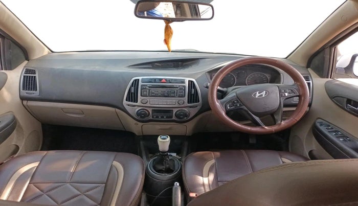 2013 Hyundai i20 SPORTZ 1.4 CRDI, Diesel, Manual, 1,09,484 km, interior