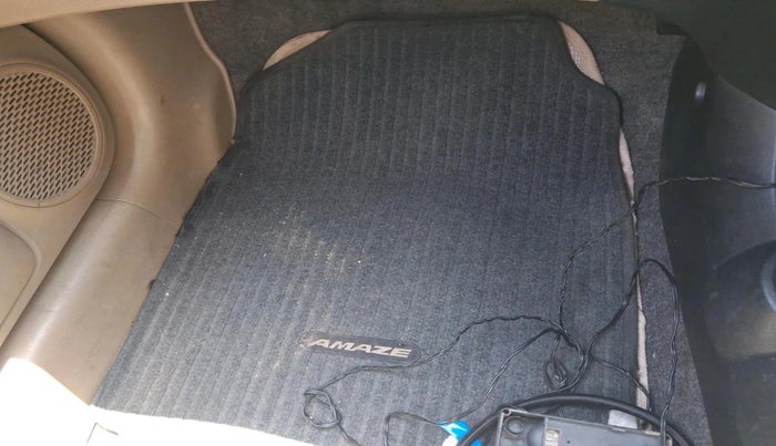 2013 Honda Amaze 1.5L I-DTEC S, Diesel, Manual, 1,96,710 km, interior