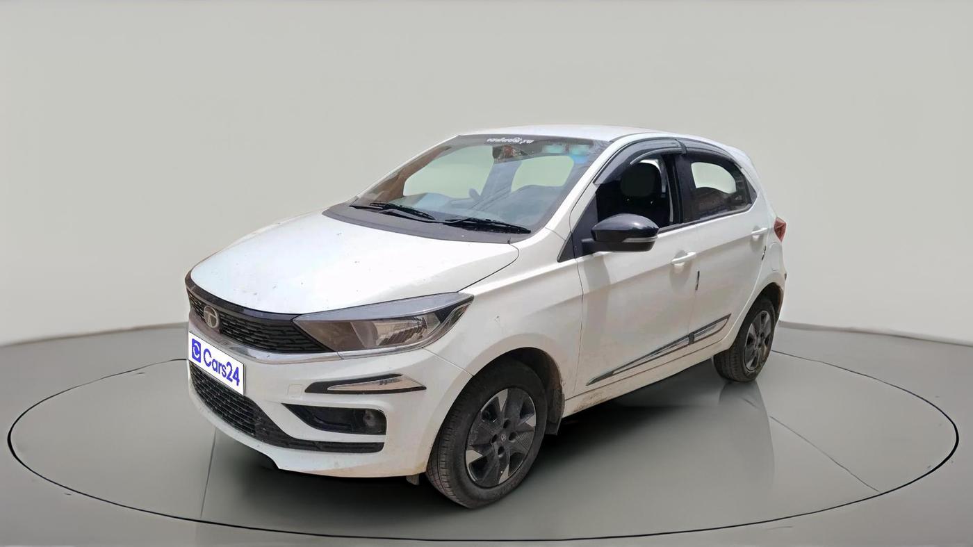 2026 Tata Tiago XTA CNG , CNG, Automatic, 5,379 km, exterior