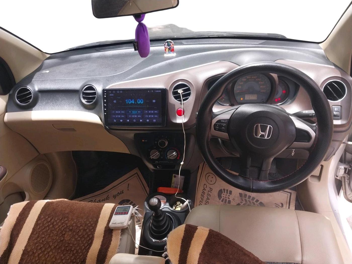 2013 Honda Amaze 1.5L I-DTEC S, Diesel, Manual, 1,11,600 km, interior