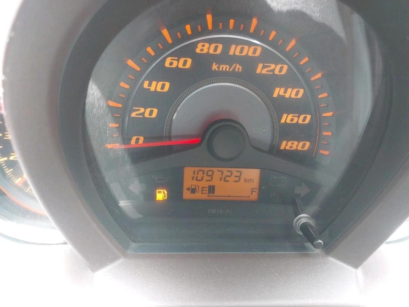 2013 Honda Amaze 1.5L I-DTEC S, Diesel, Manual, 1,11,600 km, interior