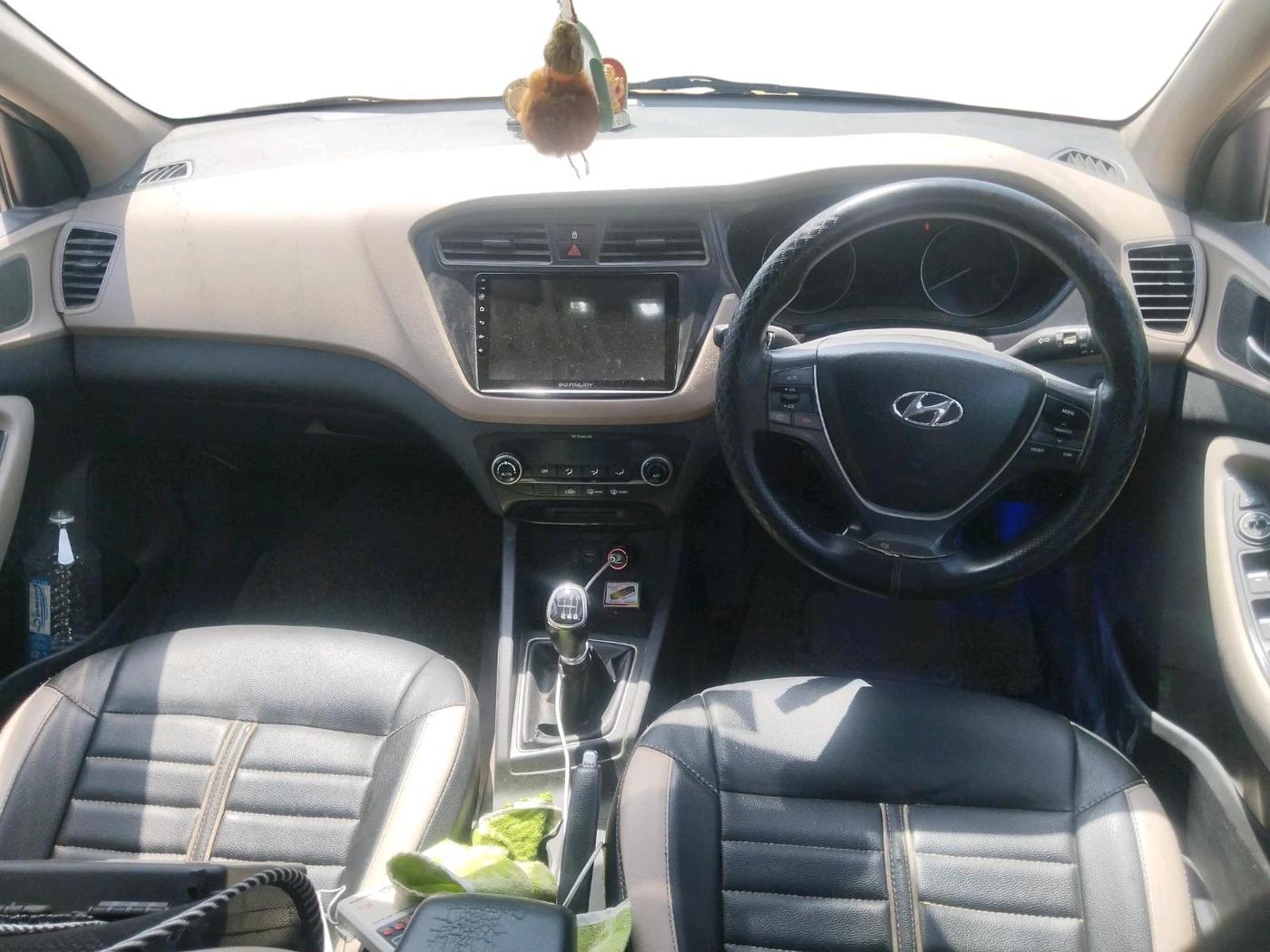 2015 Hyundai Elite i20 SPORTZ 1.4 CRDI, Diesel, Manual, 1,26,539 km, interior
