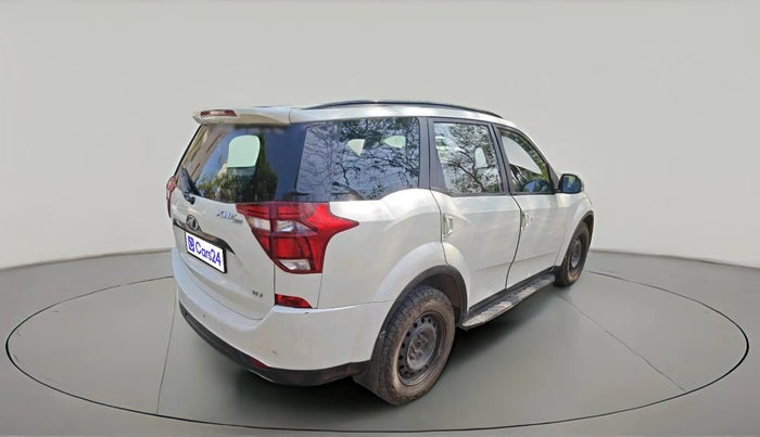 2021 Mahindra XUV500 W7, Diesel, Manual, 1,05,379 km, exterior