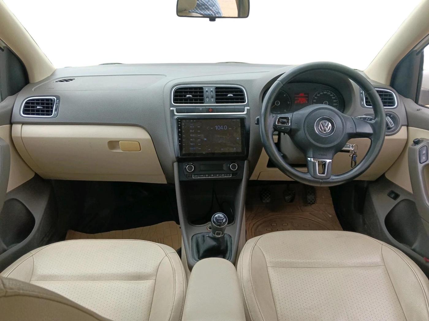 2012 Volkswagen Vento HIGHLINE DIESEL 1.6, Diesel, Manual, 91,190 km, interior