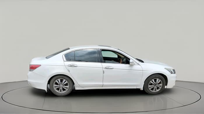2012 Honda Accord 2.4L I-VTEC AT, CNG, Automatic, 1,79,230 km, exterior