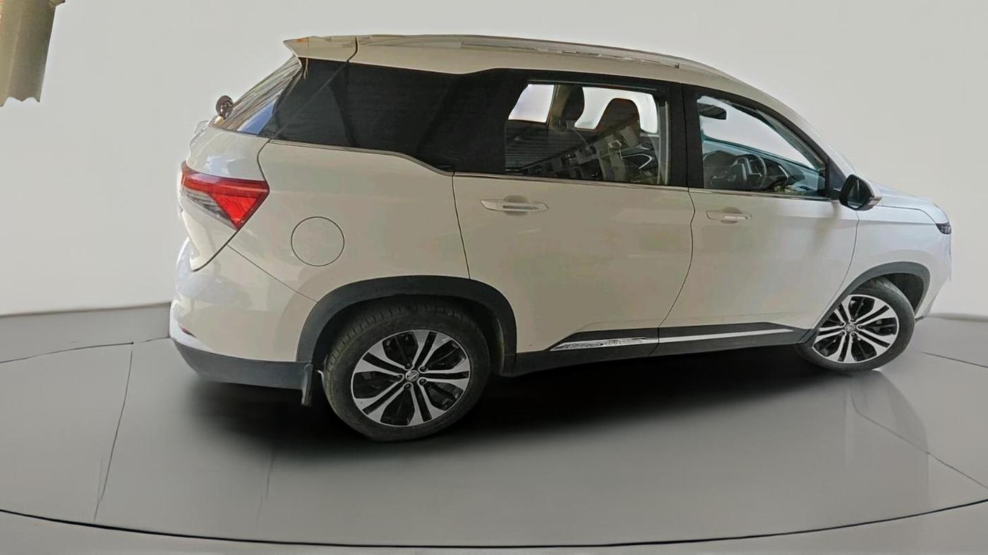 2021 MG HECTOR PLUS SHARP 2.0 DIESEL TURBO MT 6-STR, Diesel, Manual, 1,04,773 km, exterior