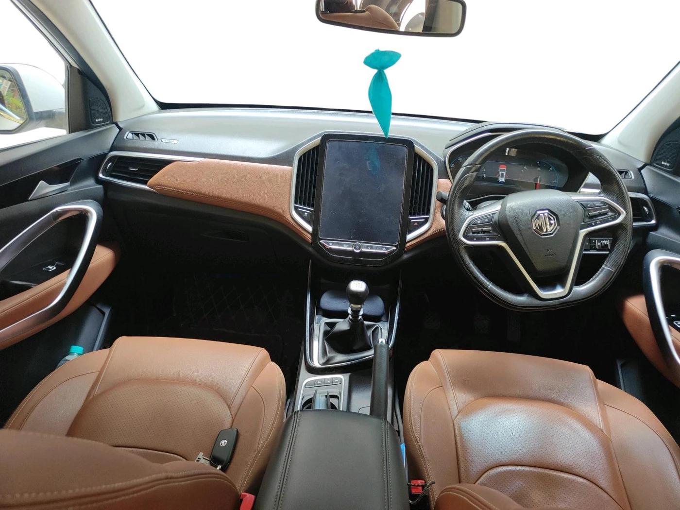 2021 MG HECTOR PLUS SHARP 2.0 DIESEL TURBO MT 6-STR, Diesel, Manual, 1,04,773 km, interior