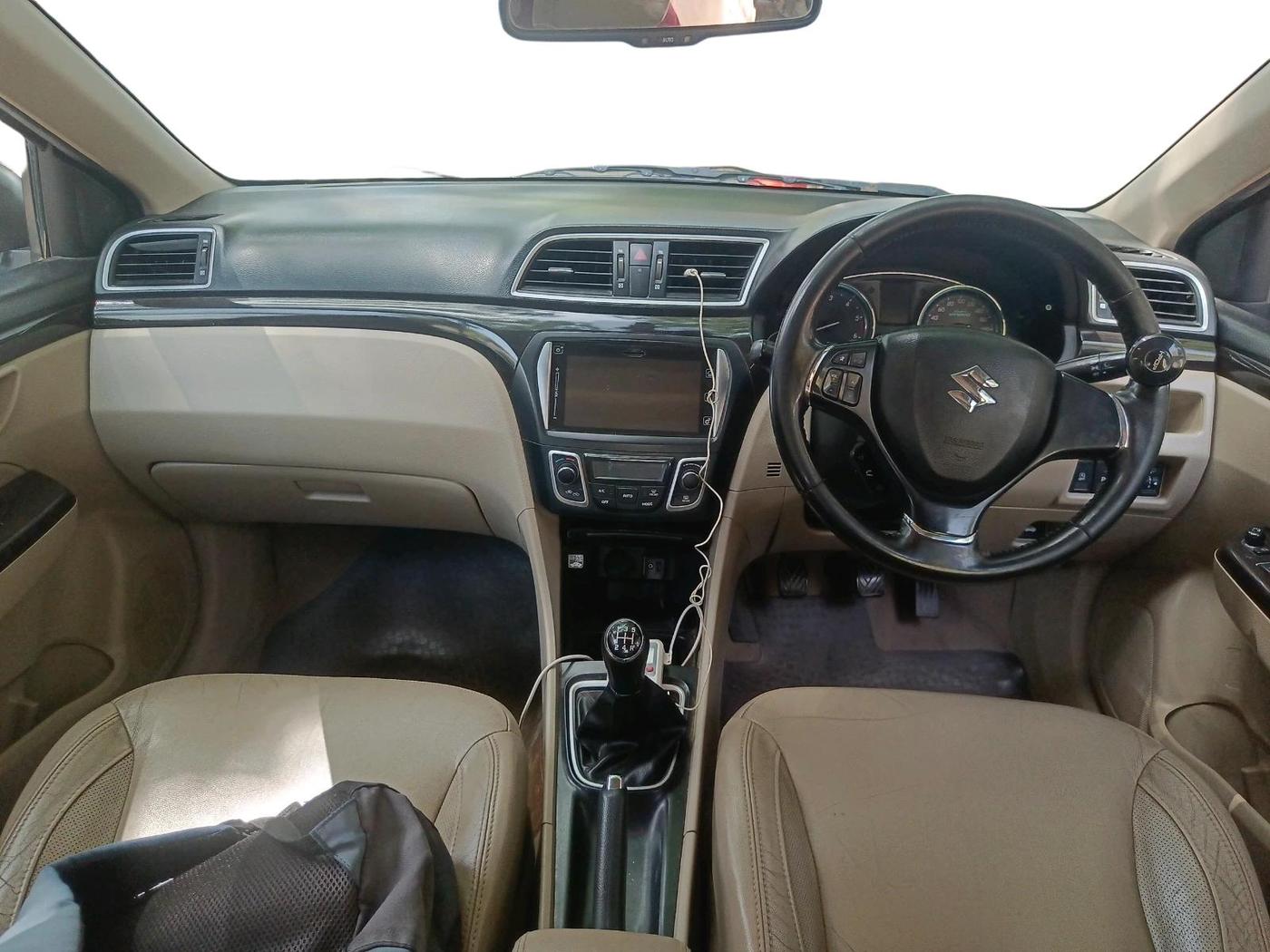 2017 Maruti Ciaz ALPHA DIESEL 1.3, Diesel, Manual, 1,26,491 km, interior