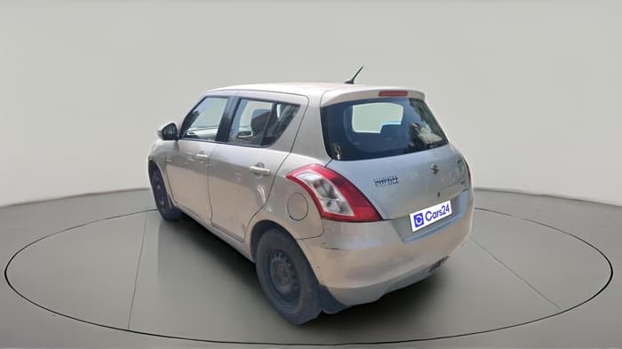 2017 Maruti Swift VXI, CNG, Manual, 1,57,746 km, exterior
