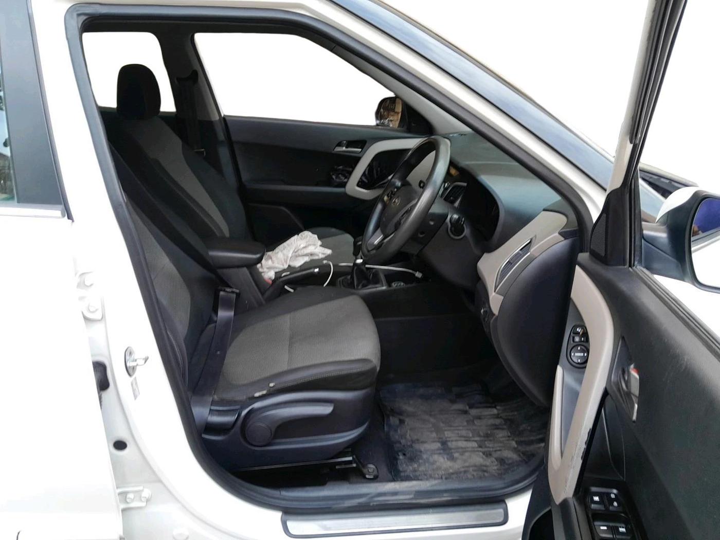 2016 Hyundai Creta SX PLUS 1.6 PETROL, CNG, Manual, 92,512 km, interior