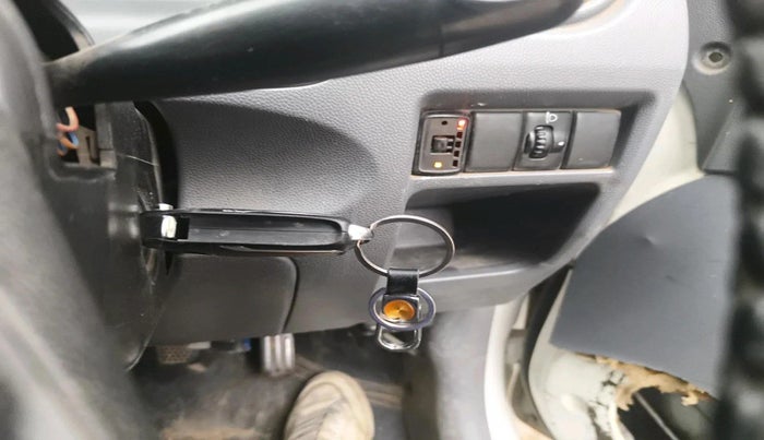 2015 Maruti Alto 800 LXI, CNG, Manual, 75,236 km, interior