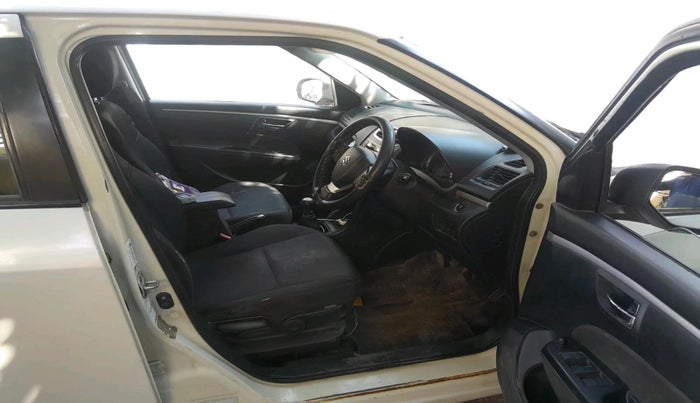 2015 Maruti Swift ZDI, Diesel, Manual, 1,02,889 km, interior