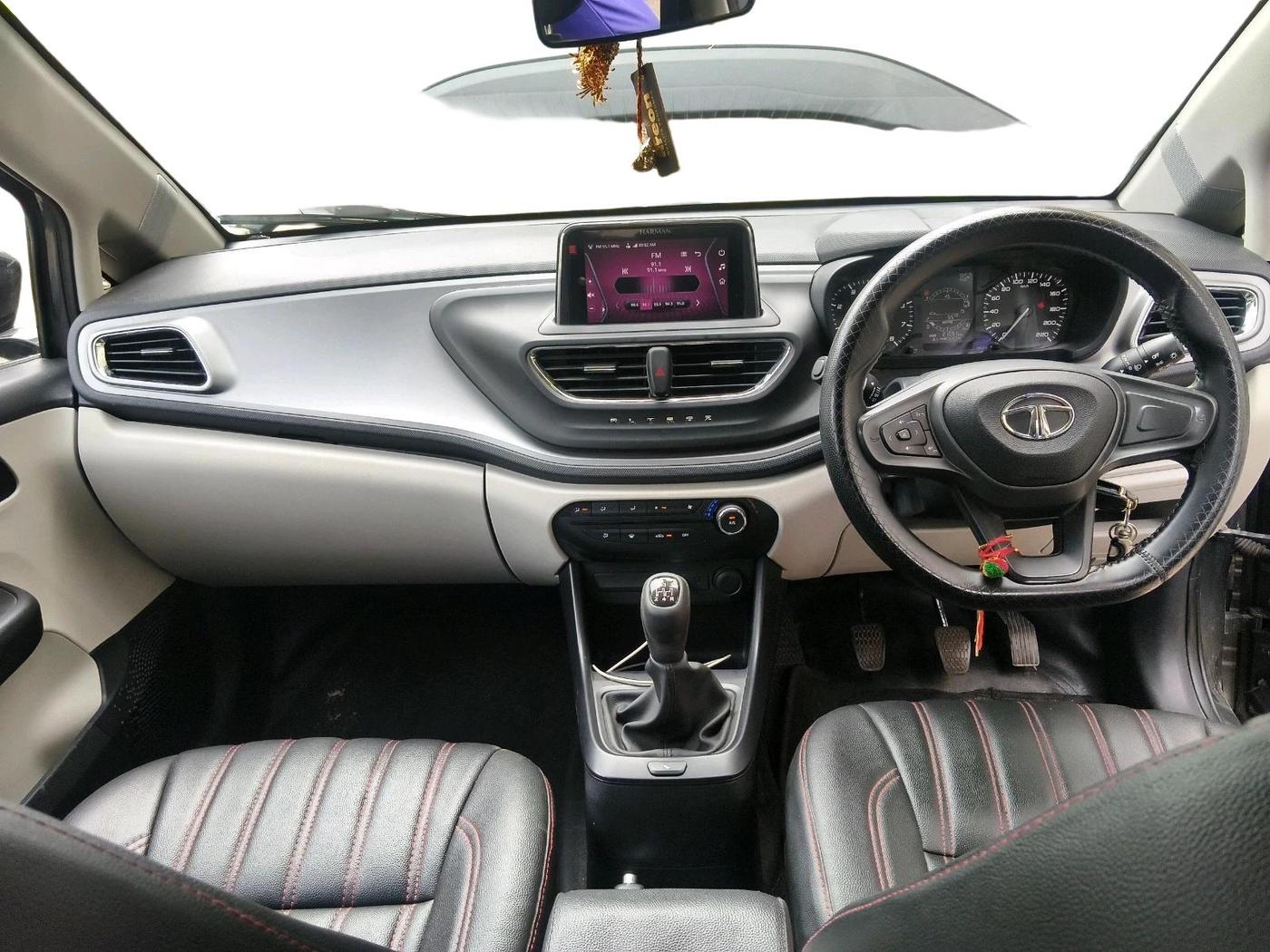 2022 Tata ALTROZ XM PLUS PETROL, Petrol, Manual, 21,051 km, interior
