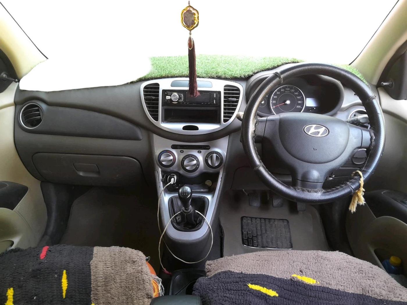 2012 Hyundai i10 ERA 1.1, CNG, Manual, 98,941 km, interior