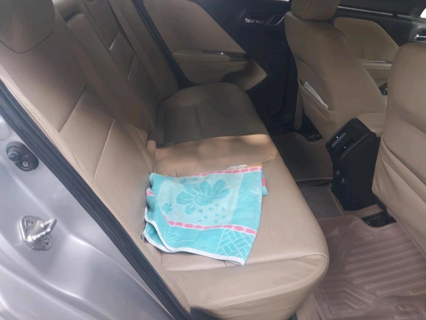 2018 Honda City 1.5L I-DTEC VX, Diesel, Manual, 1,01,037 km, interior