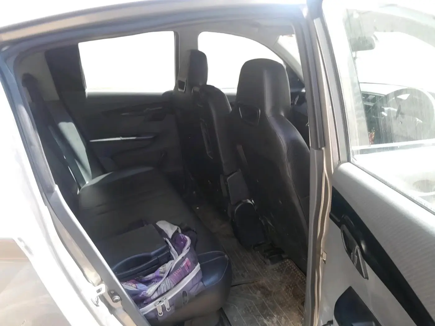 2018 Mahindra KUV 100 NXT K2 D 6S, Diesel, Manual, 52,993 km, interior
