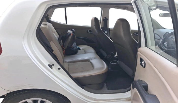 2013 Hyundai i10 MAGNA 1.2, CNG, Manual, 1,50,186 km, interior