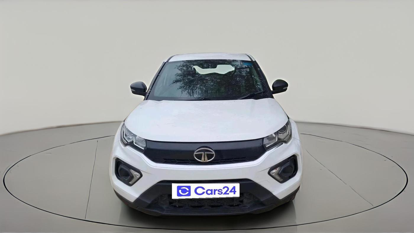 2020 Tata NEXON XE DIESEL, Diesel, Manual, 1,36,008 km, exterior