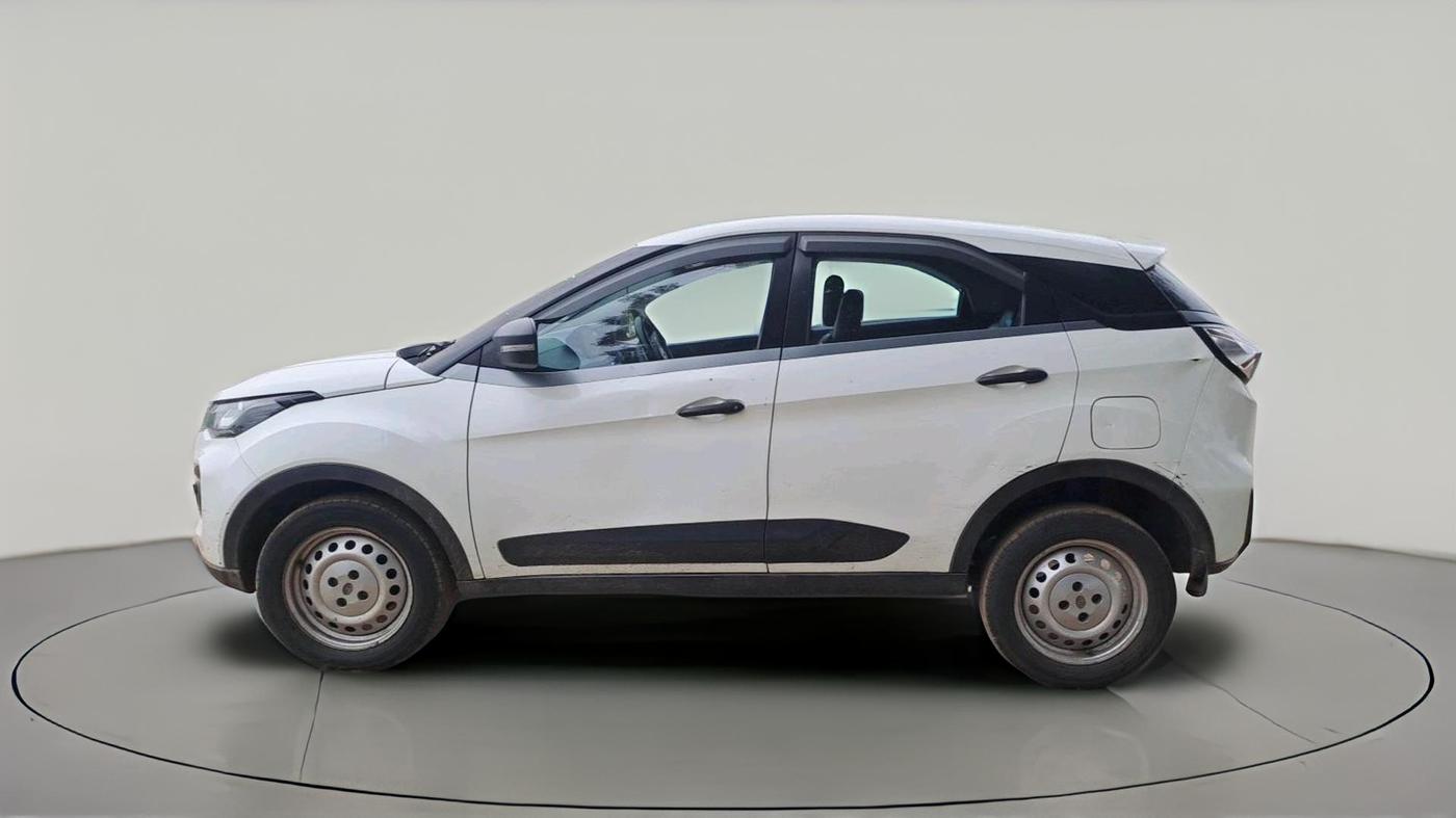 2020 Tata NEXON XE DIESEL, Diesel, Manual, 1,36,008 km, exterior