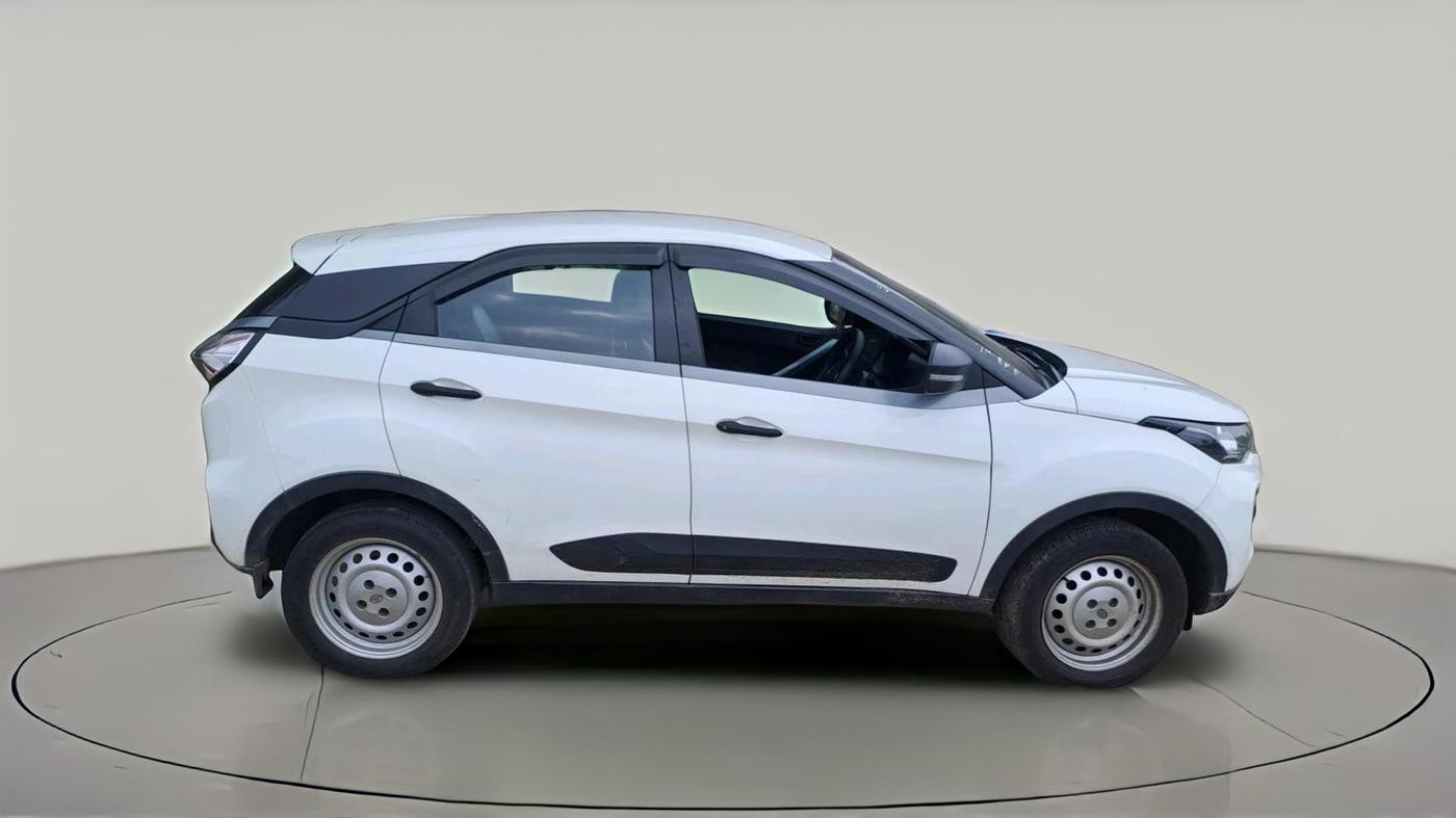2020 Tata NEXON XE DIESEL, Diesel, Manual, 1,36,008 km, exterior