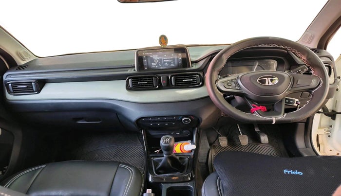 2025 Tata PUNCH Adventure Plus, Petrol, Manual, 9,387 km, interior