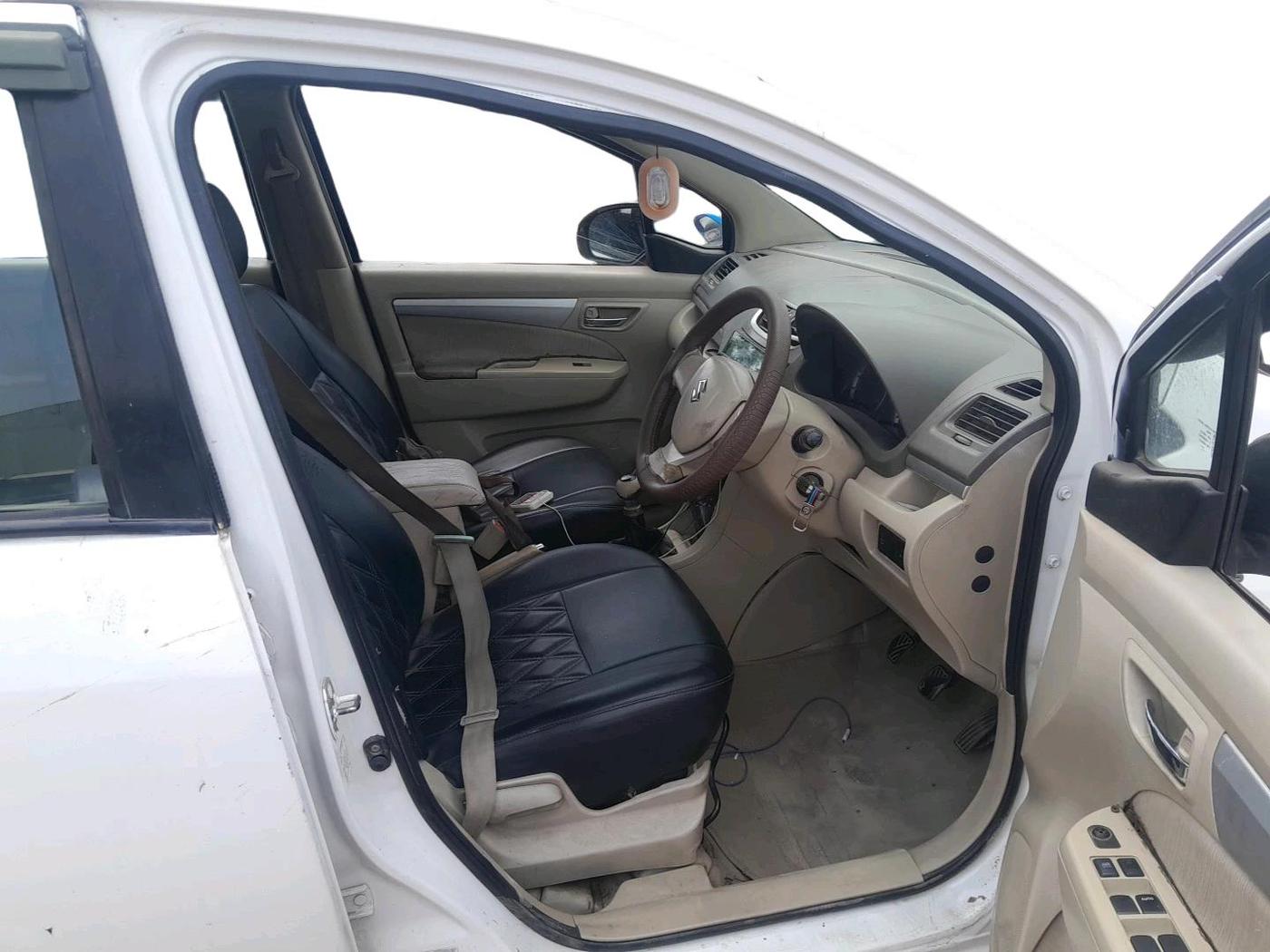 2012 Maruti Ertiga VDI, Diesel, Manual, 1,94,110 km, interior