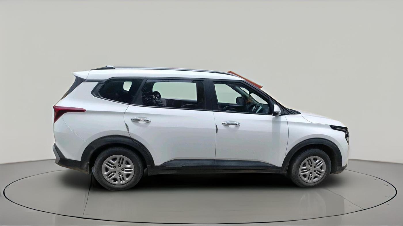2023 KIA CARENS PRESTIGE 1.5 PETROL 7 STR, CNG, Manual, 1,08,625 km, exterior