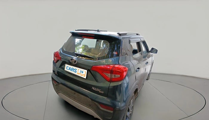 2022 Mahindra XUV300 W8 (O) 1.2 PETROL AMT, Petrol, Automatic, 25,474 km, exterior