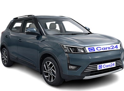 2022 Mahindra XUV300 - SUV - Petrol - Automatic - ₹8.00 lakh