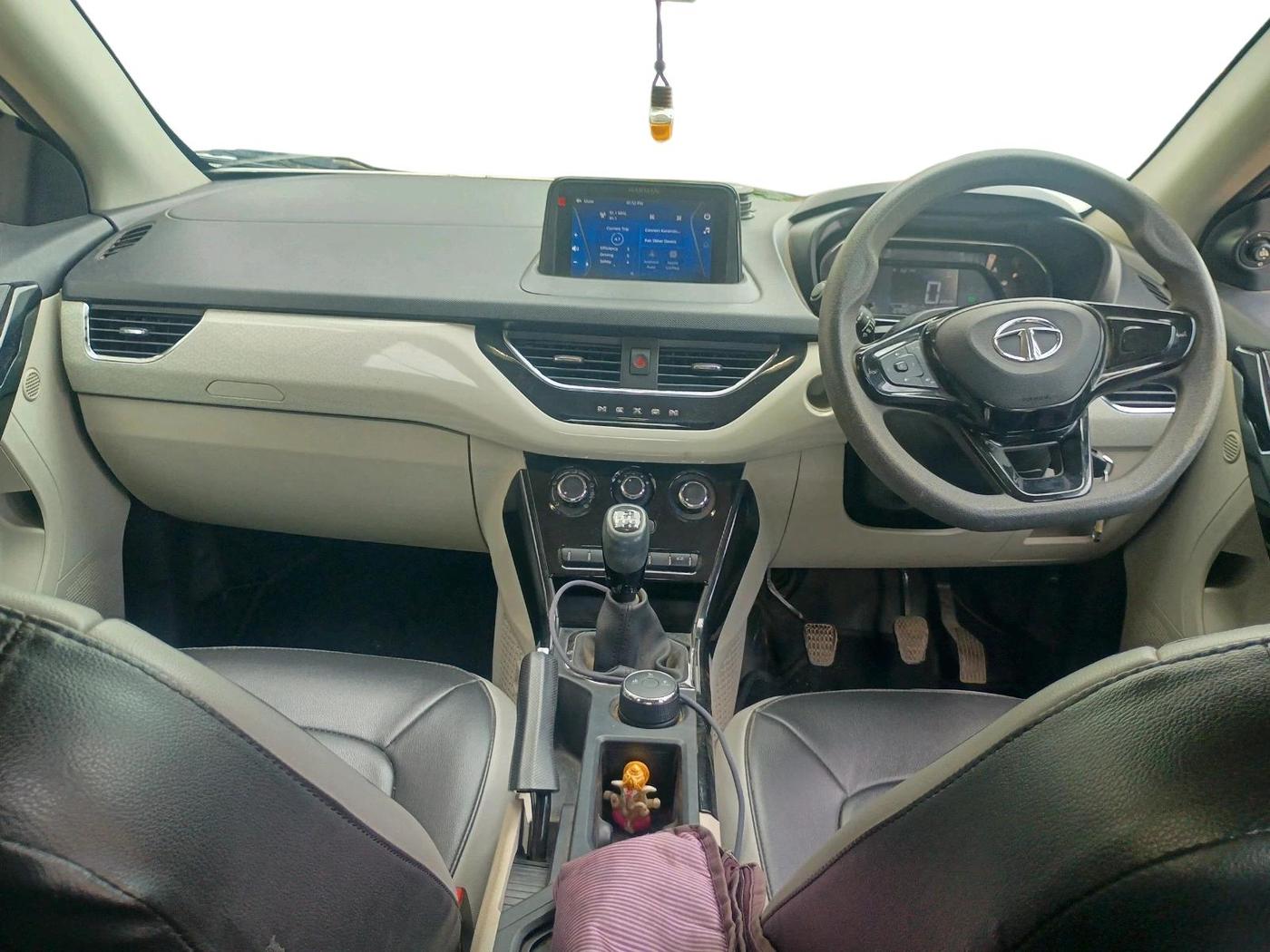 2021 Tata NEXON XZ PETROL, Petrol, Manual, 27,932 km, interior