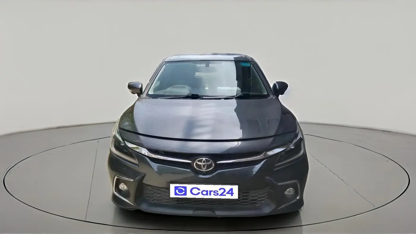 2022 Toyota Glanza V, Petrol, Manual, 37,527 km, exterior