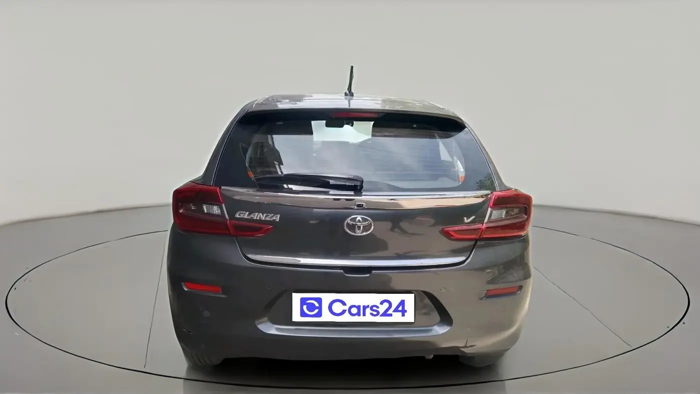 2022 Toyota Glanza V, Petrol, Manual, 37,527 km, exterior
