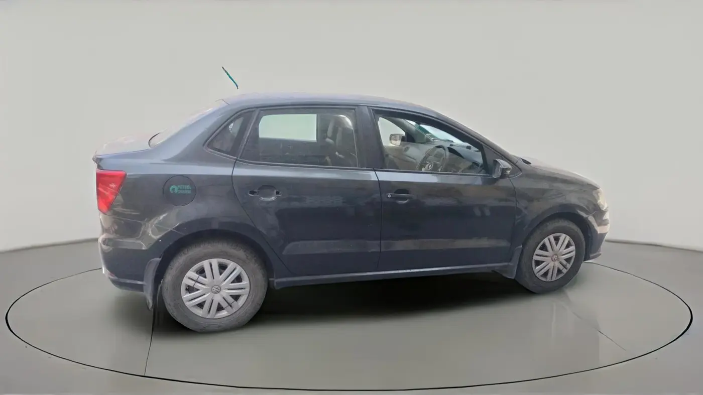 2018 Volkswagen Ameo TRENDLINE 1.0L, Petrol, Manual, 65,971 km, exterior