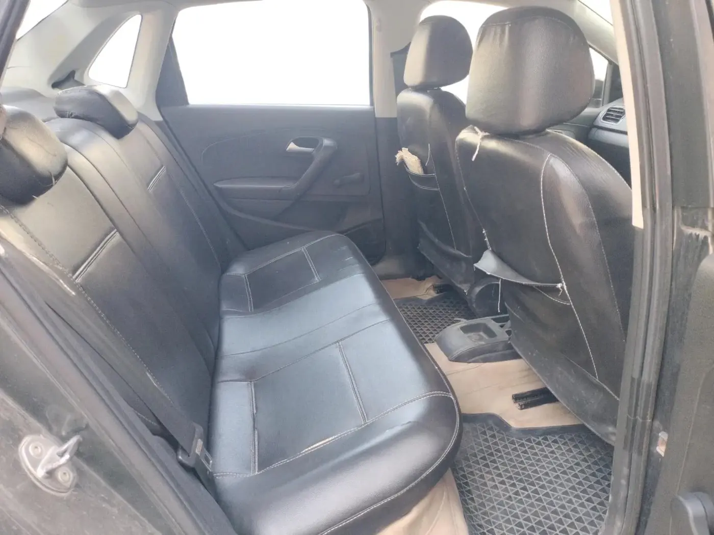 2018 Volkswagen Ameo TRENDLINE 1.0L, Petrol, Manual, 65,971 km, interior
