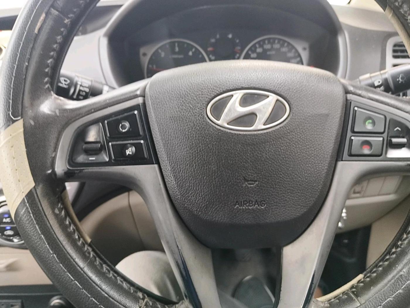 2014 Hyundai i20 SPORTZ 1.4 CRDI, Diesel, Manual, 80,354 km, interior