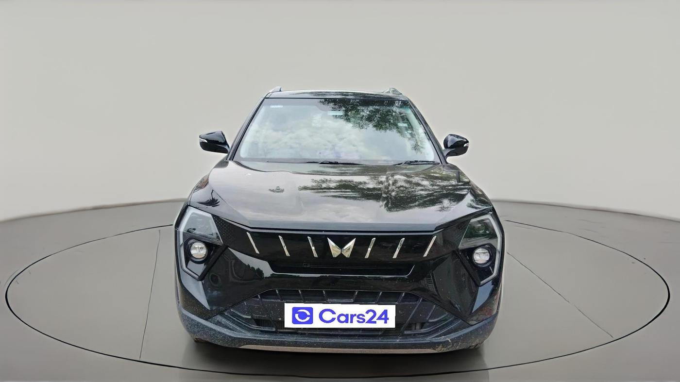 2025 Mahindra XUV 3XO AX5 1.5 Turbo Diesel, Diesel, Manual, 12,275 km, exterior