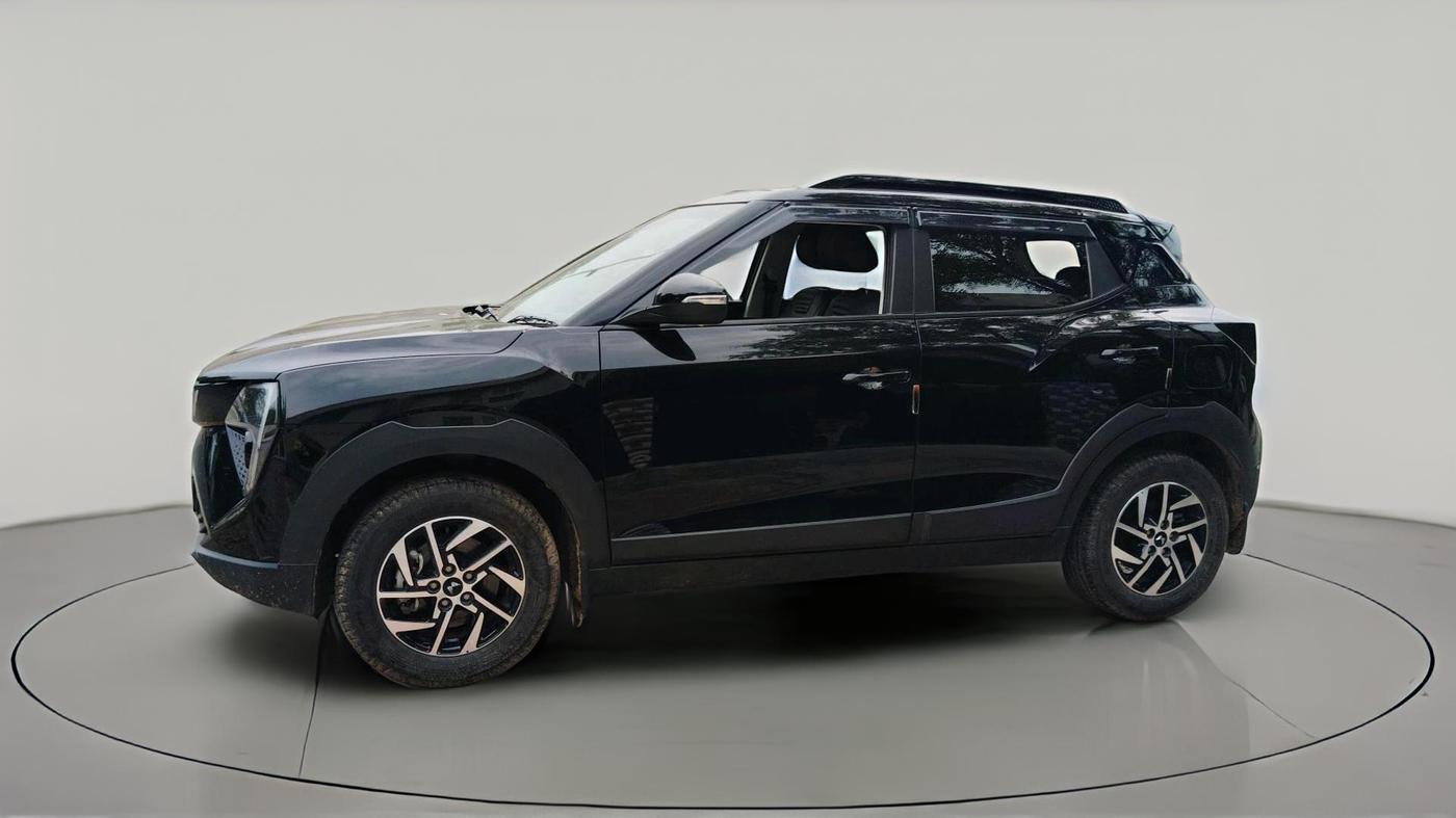 2025 Mahindra XUV 3XO AX5 1.5 Turbo Diesel, Diesel, Manual, 12,275 km, exterior
